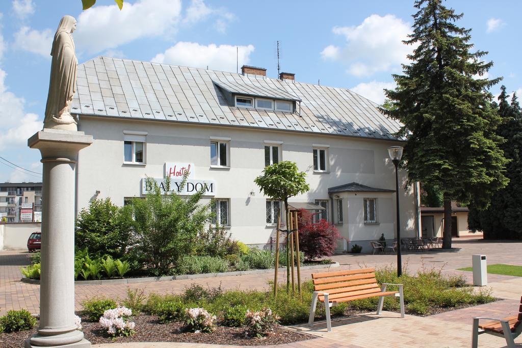 Hostel Bialy Dom Krakow Exterior photo